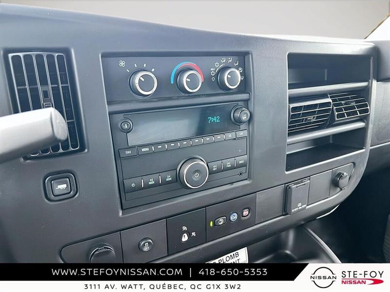 chevrolet Express Commercial Cutaway 2025 - 18
