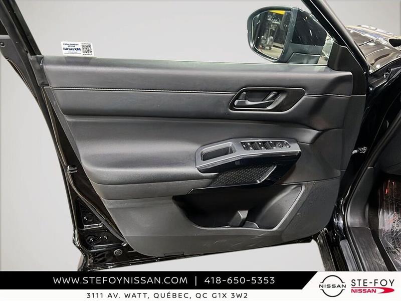 nissan Pathfinder 2024 - 11