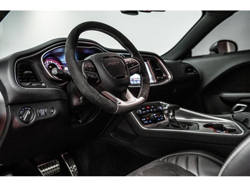 dodge Challenger 2018 - 17