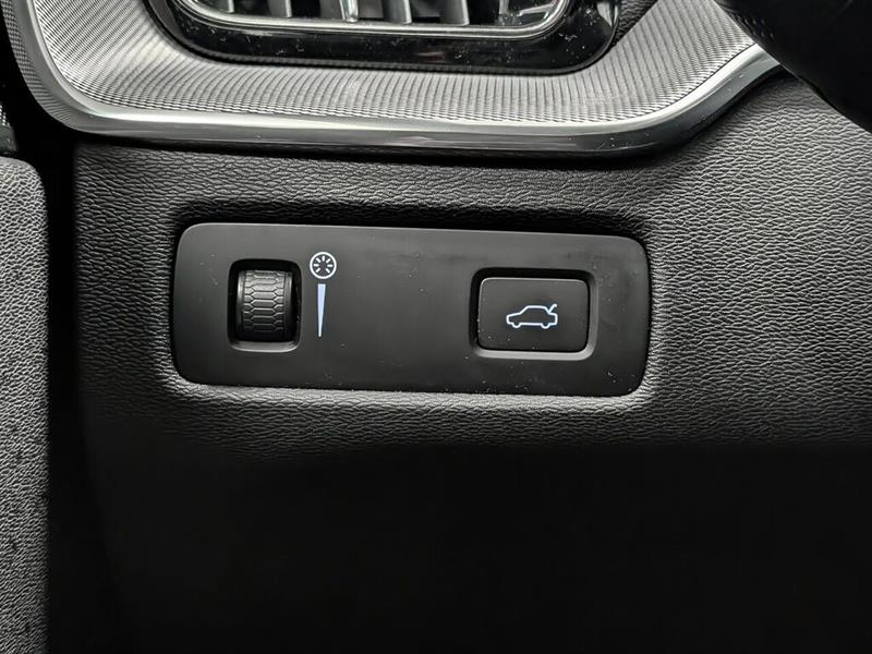 volvo XC60 2020 - 21