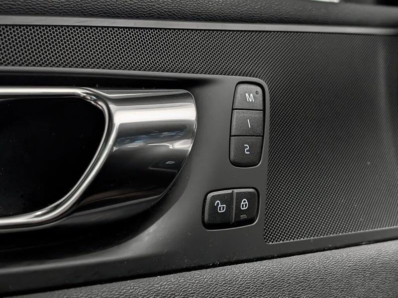 volvo XC60 2020 - 22