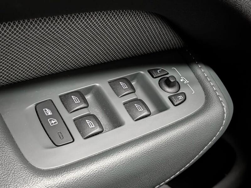 volvo XC60 2020 - 23