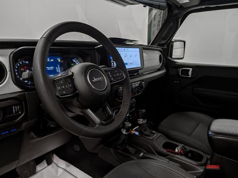 jeep Wrangler 4xe 2024 - 8