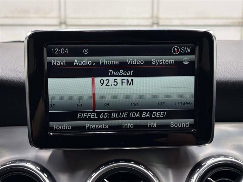 mercedes-benz GLA 2015 - 24