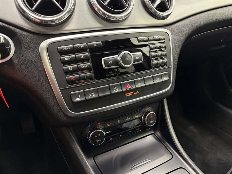mercedes-benz GLA 2015 - 27