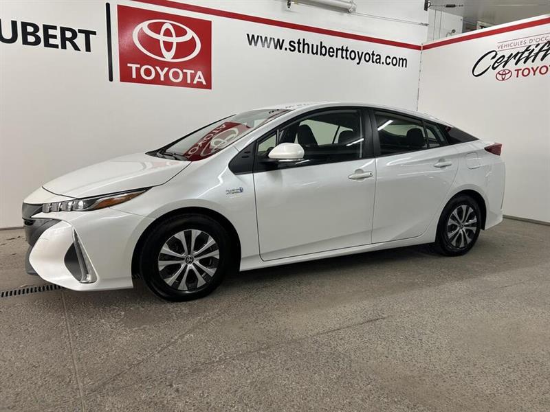 toyota Prius Prime 2021