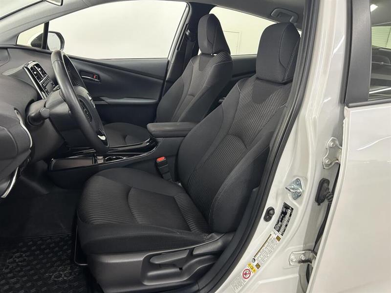 toyota Prius Prime 2021 - 11