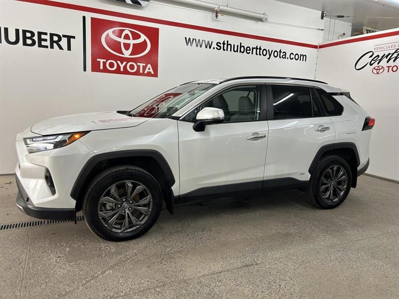toyota RAV4 2025