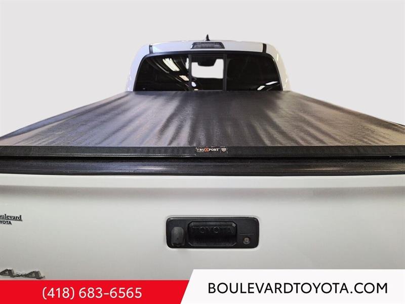 toyota Tacoma 2022 - 21
