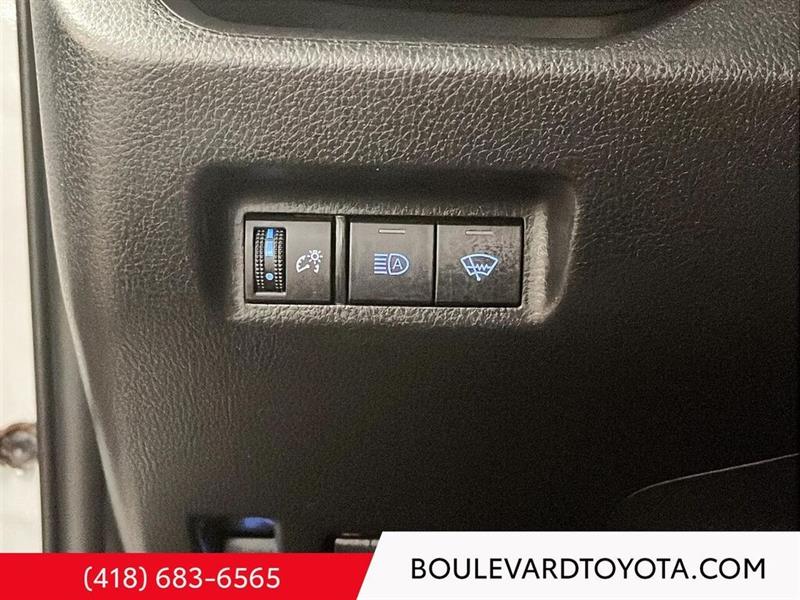 toyota RAV4 2022 - 11