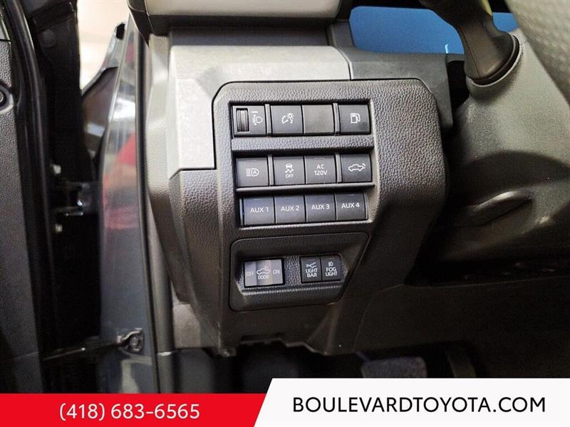toyota Tacoma 2025 - 17