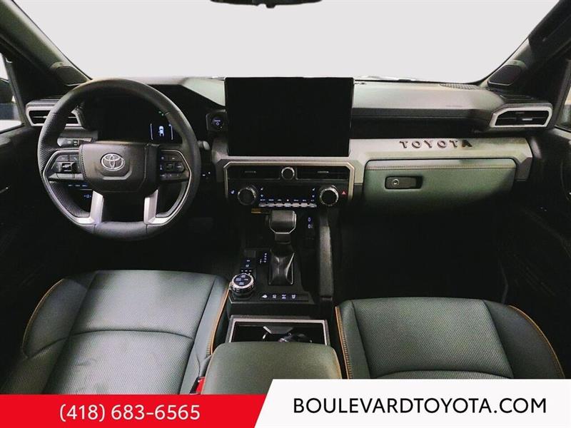 toyota Tacoma 2025 - 24