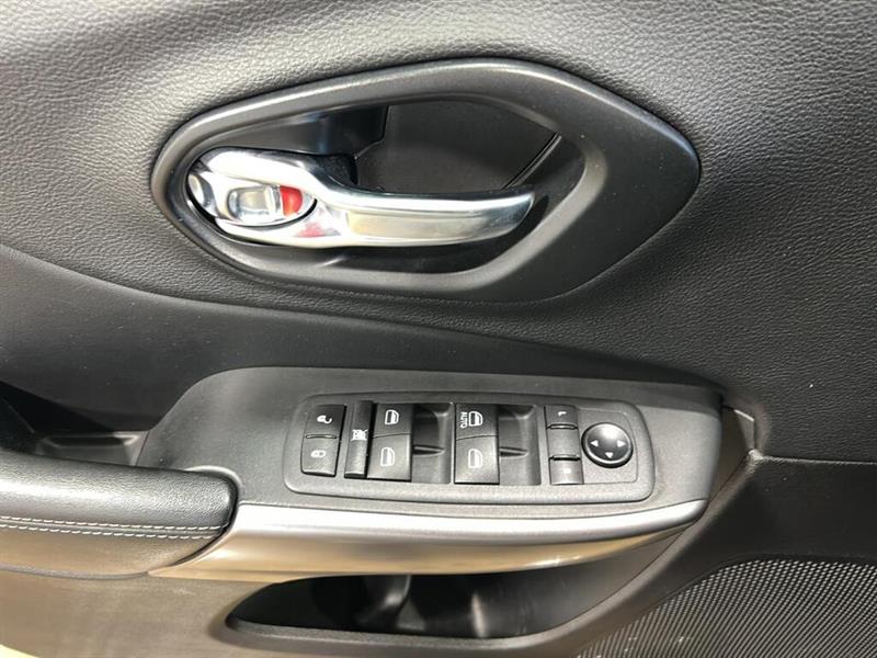 jeep Cherokee 2021 - 17