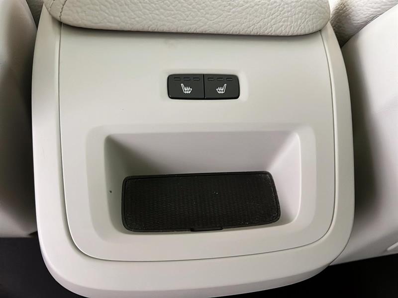 volvo XC60 2022 - 11