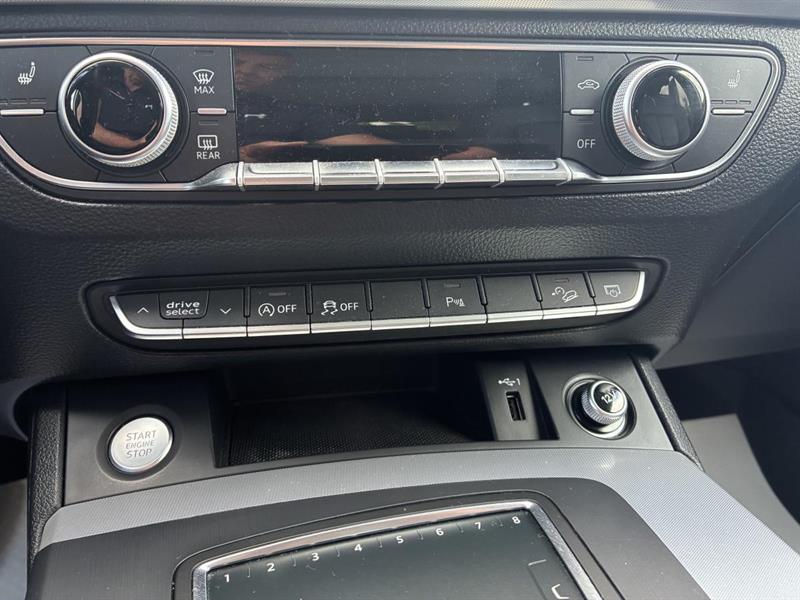 audi Q5 2018 - 32