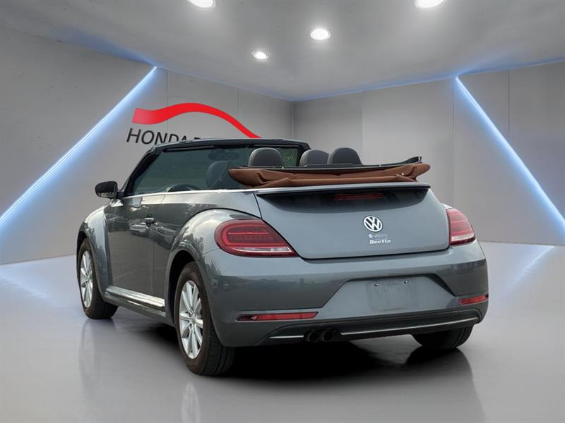 volkswagen Beetle Convertible 2019 - 11
