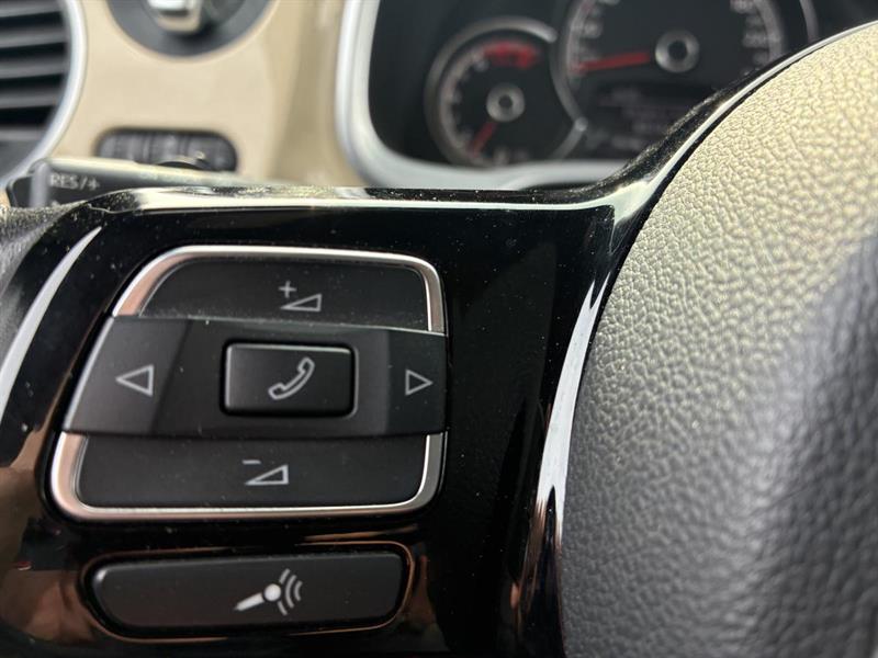 volkswagen Beetle Convertible 2019 - 22