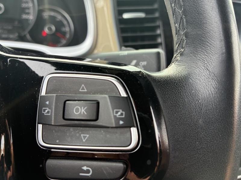 volkswagen Beetle Convertible 2019 - 23