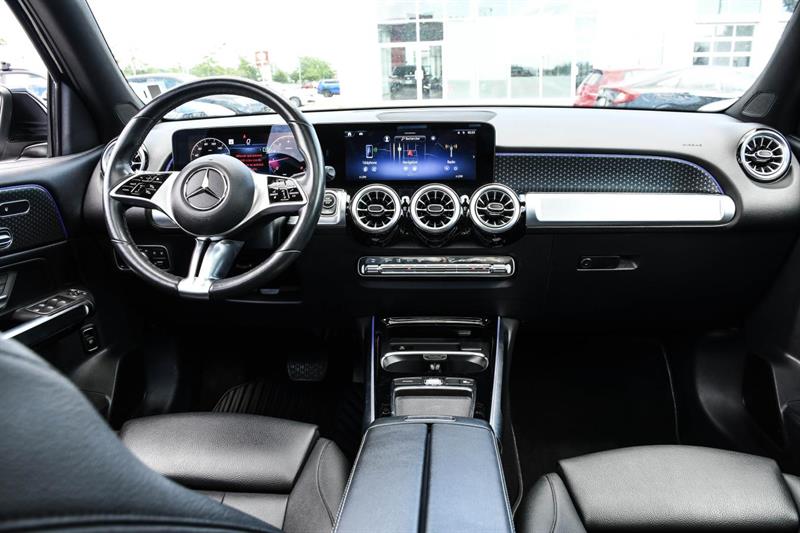 mercedes-benz GLB 250 2024 - 12
