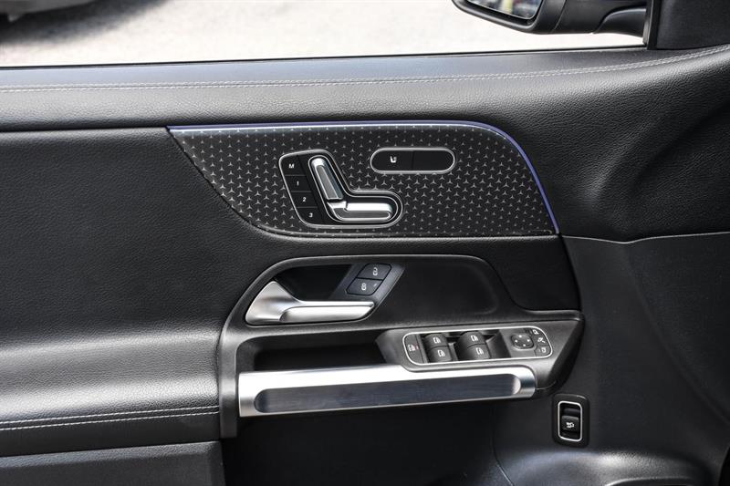 mercedes-benz GLB 250 2024 - 13
