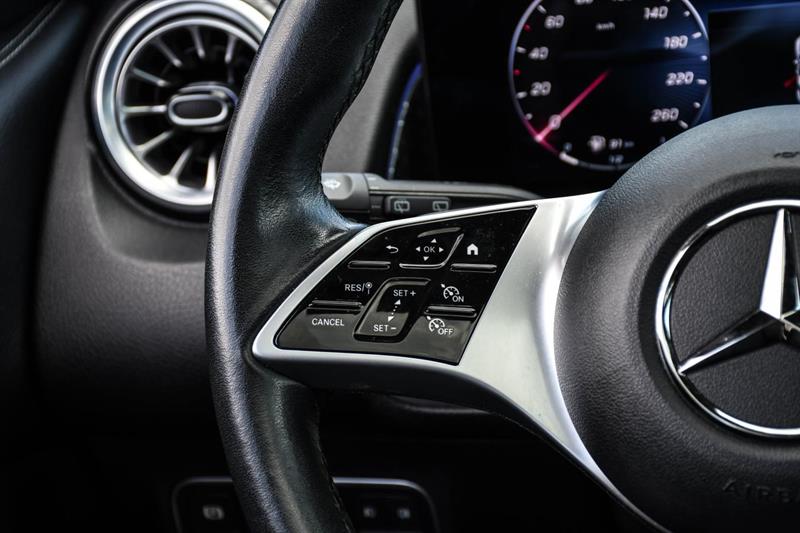 mercedes-benz GLB 250 2024 - 16