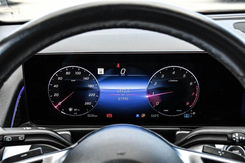 mercedes-benz GLB 250 2024 - 18