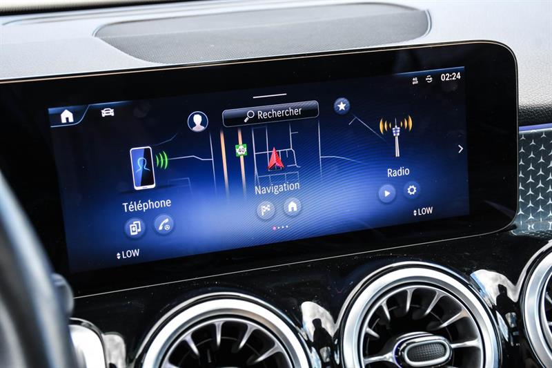 mercedes-benz GLB 250 2024 - 20
