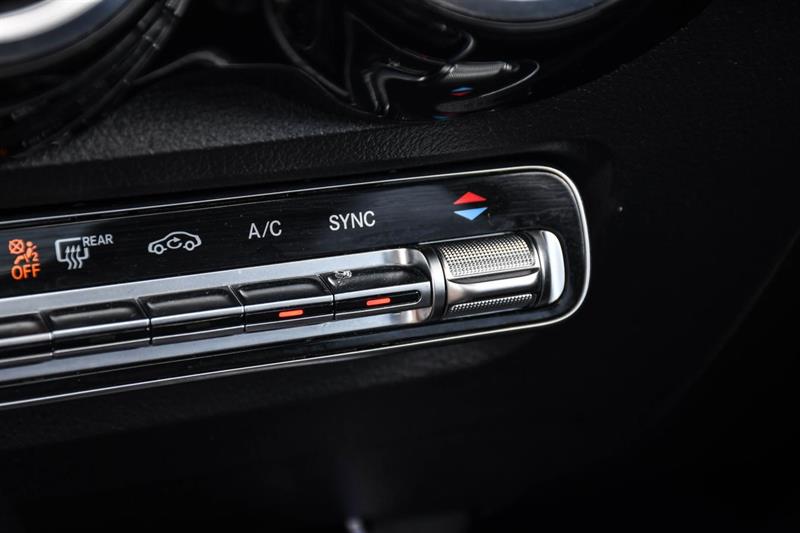 mercedes-benz GLB 250 2024 - 23