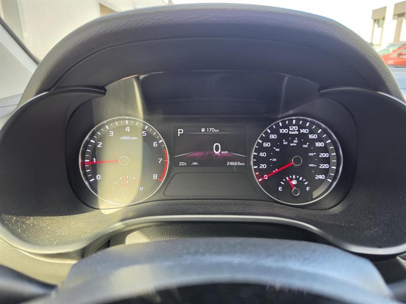 kia Forte 2022 - 16