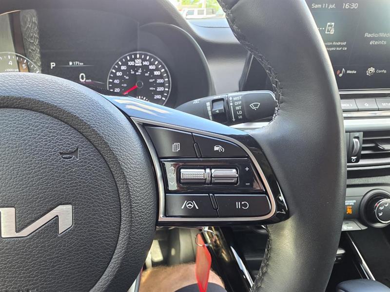 kia Forte 2022 - 33
