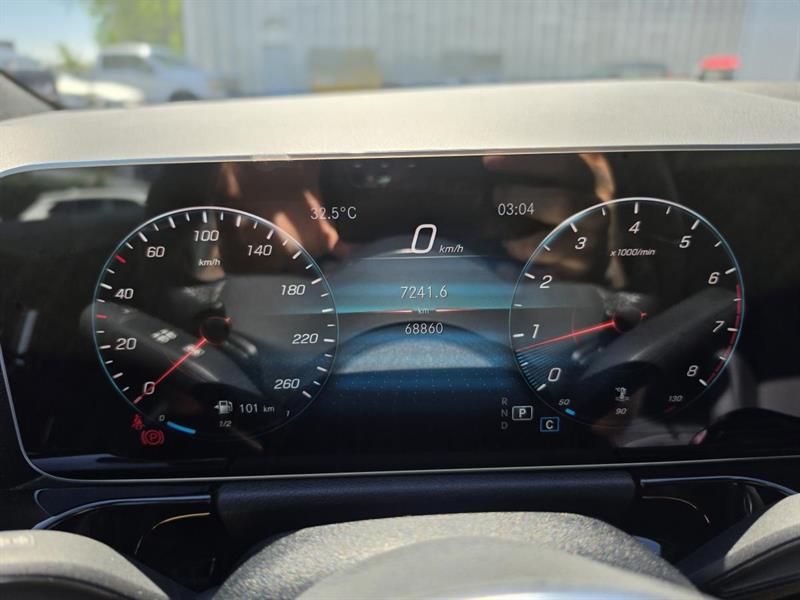 mercedes-benz GLA 2021 - 14
