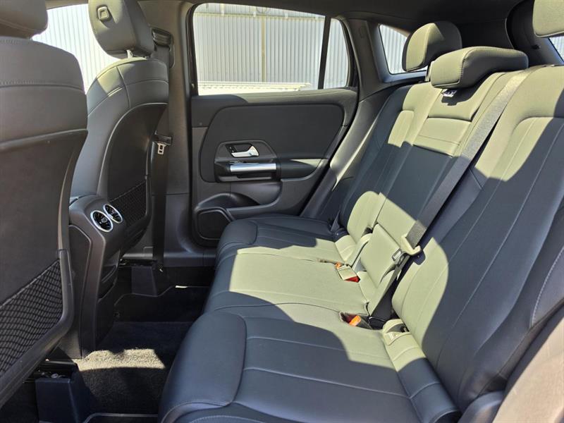 mercedes-benz GLA 2021 - 21