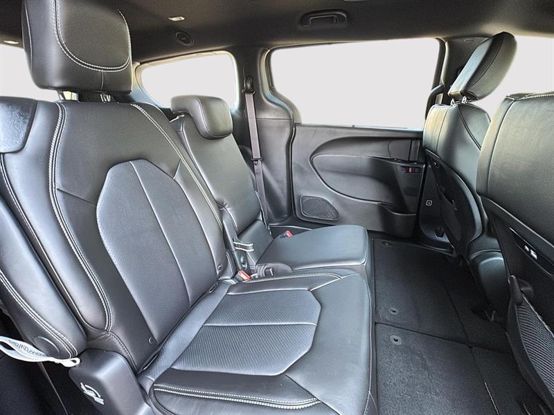 chrysler Pacifica 2027 - 13