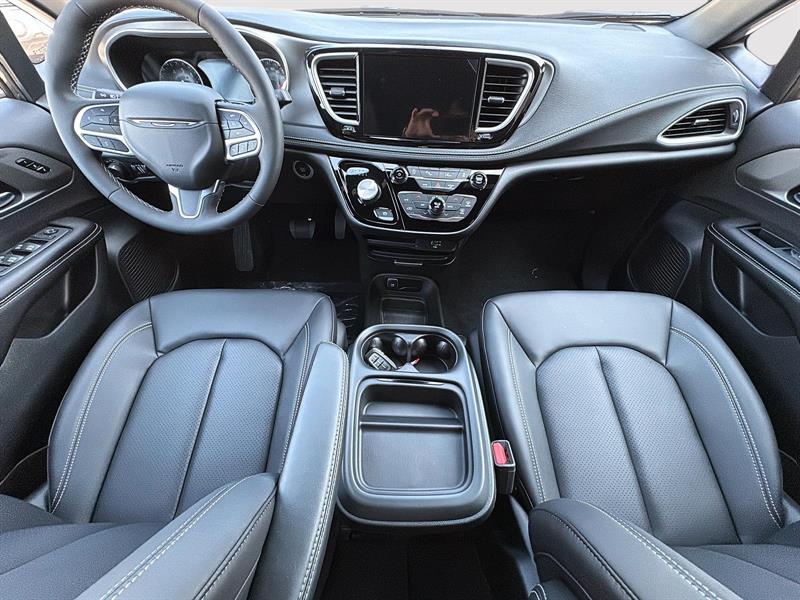 chrysler Pacifica 2027 - 15