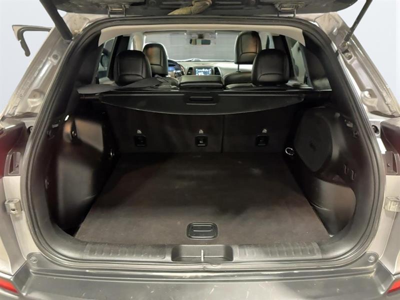 jeep Cherokee 2019 - 16