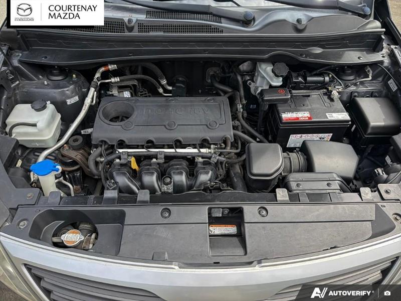 kia Sportage 2012 - 22