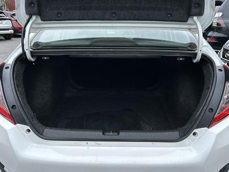 honda Civic 2016 - 32