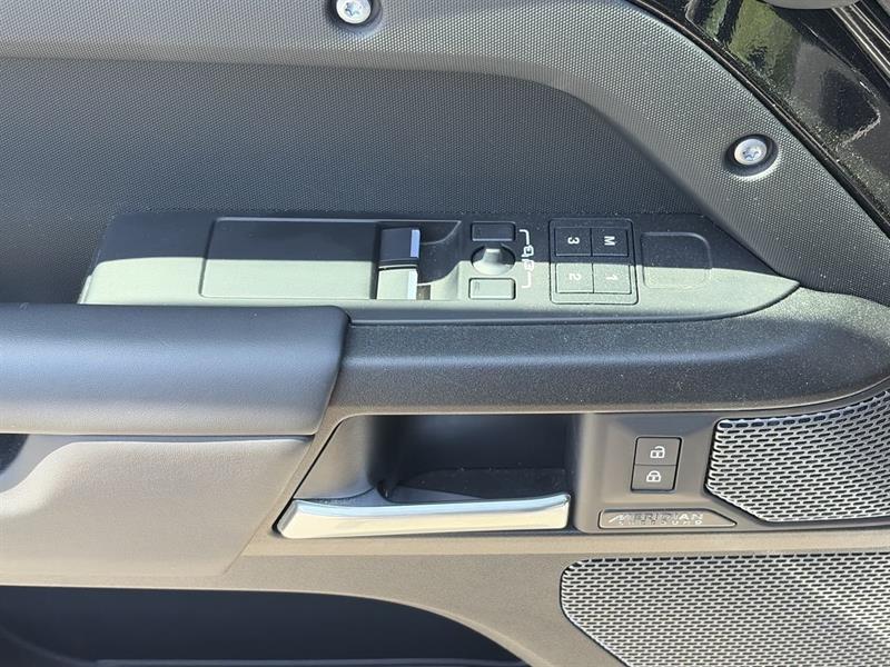 land rover Defender 2024 - 21
