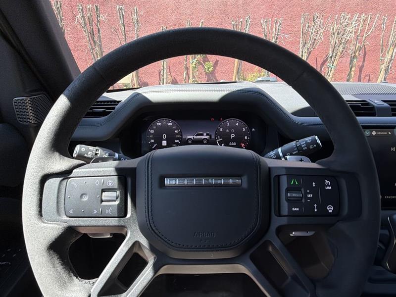 land rover Defender 2024 - 22