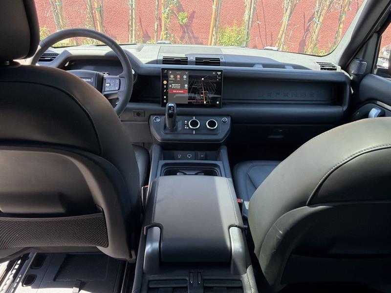 land rover Defender 2024 - 31