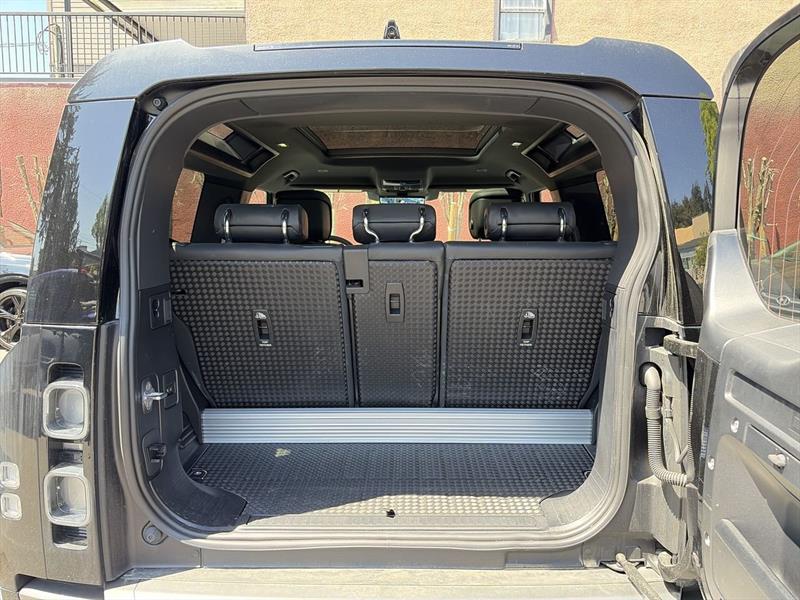 land rover Defender 2024 - 32