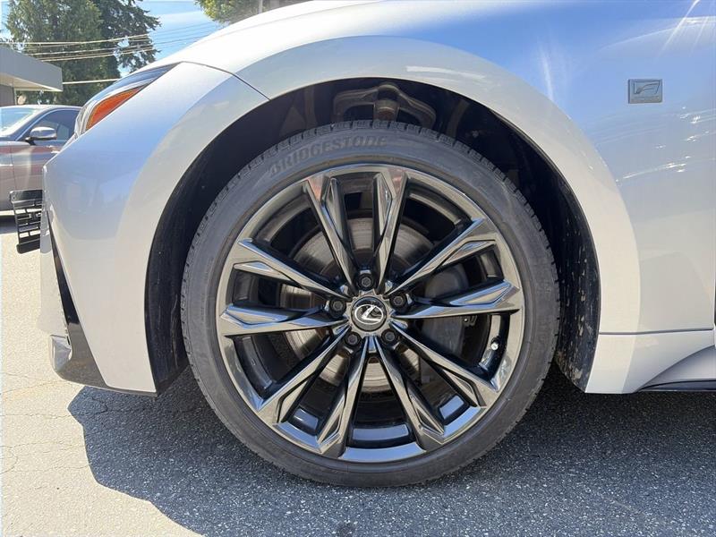 lexus IS 2024 - 18
