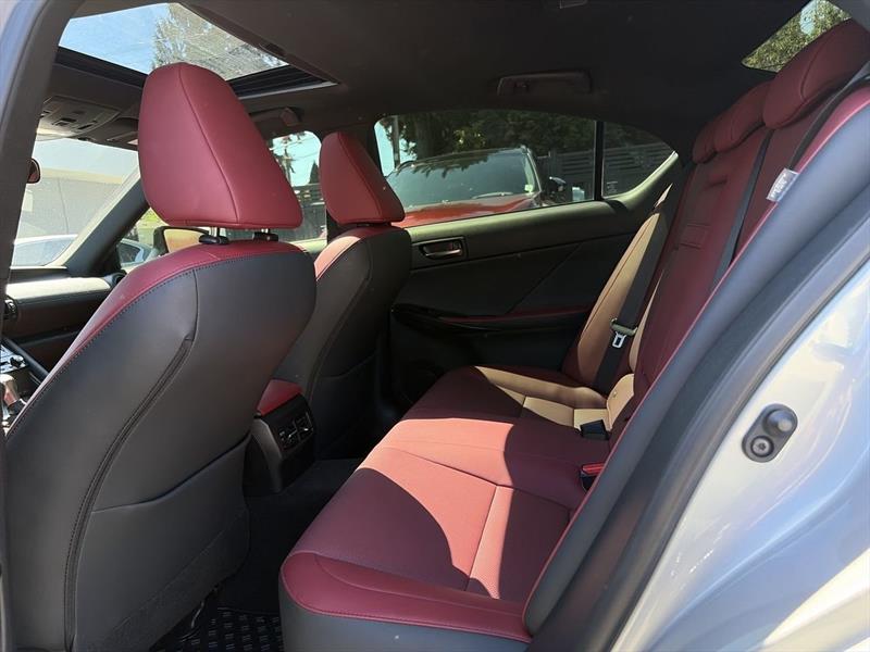 lexus IS 2024 - 29