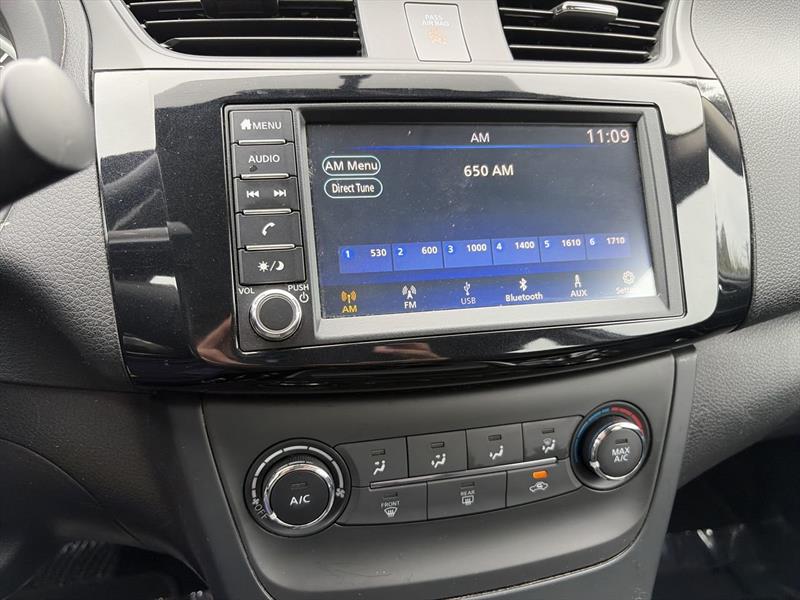 nissan Sentra 2019 - 24
