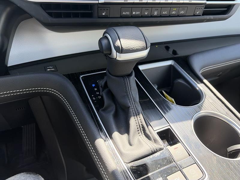 toyota Sienna 2025 - 26
