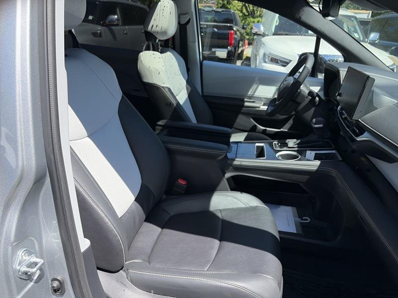 toyota Sienna 2025 - 32