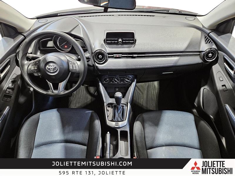 toyota Yaris 2017 - 24