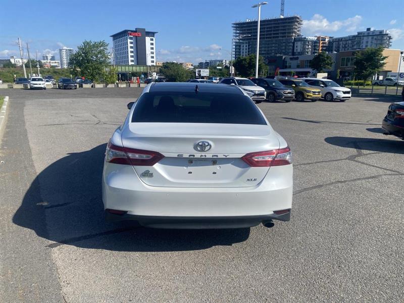 toyota Camry 2018 - 3