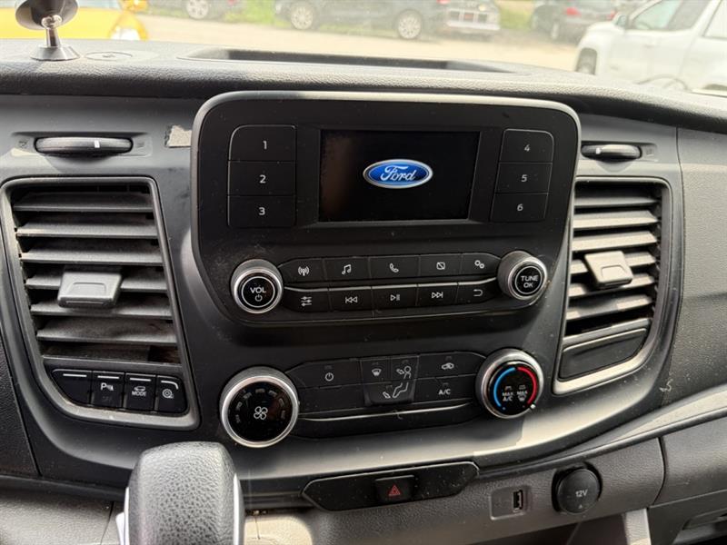 ford Transit fourgon utilitaire 2023 - 14