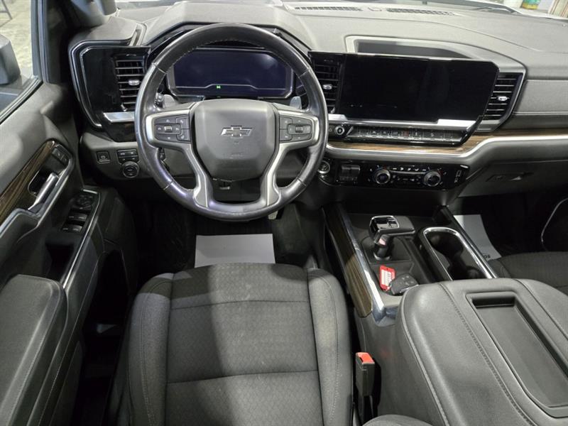 chevrolet Silverado 1500 2022 - 24